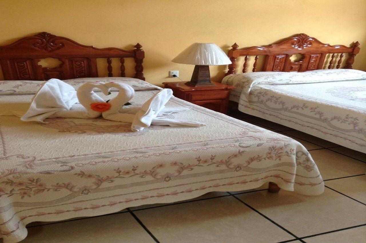 Pátzcuaro Hotel Posada Camelinas מראה חיצוני תמונה