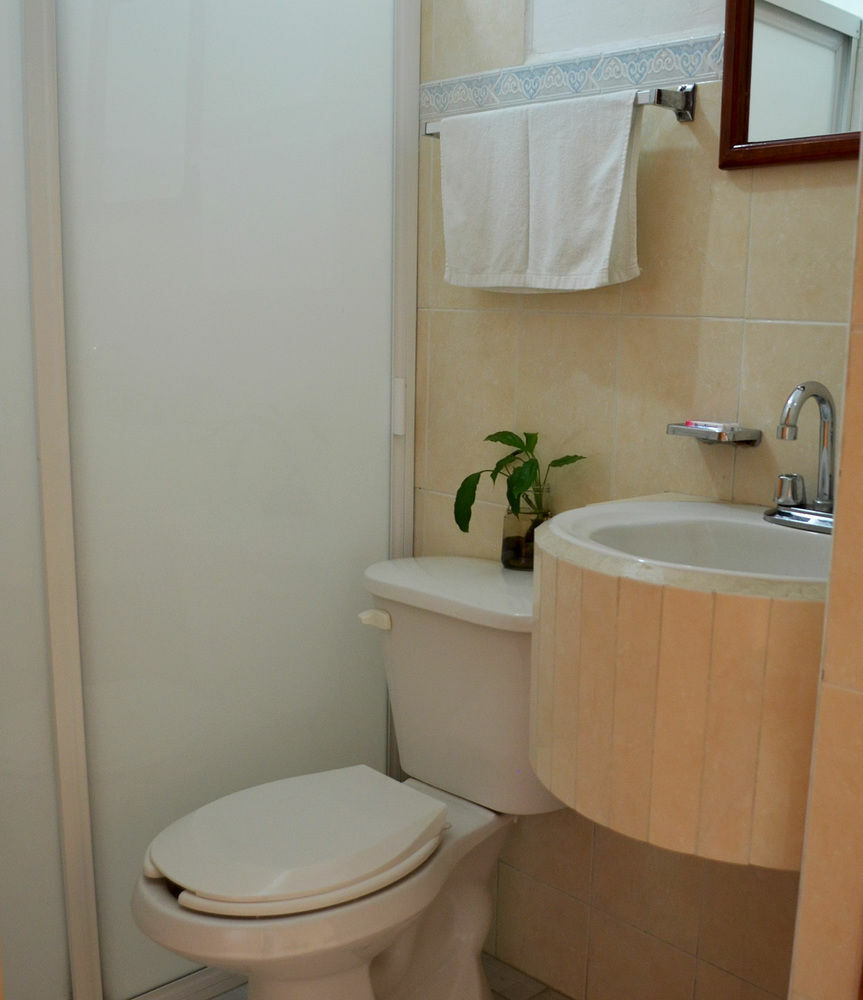 Pátzcuaro Hotel Posada Camelinas מראה חיצוני תמונה